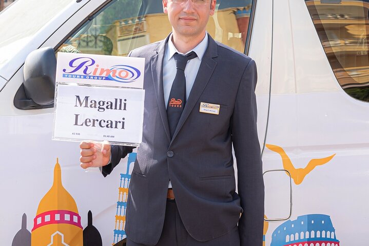 Private Dubai Airport Transfer DXB to Dubai City